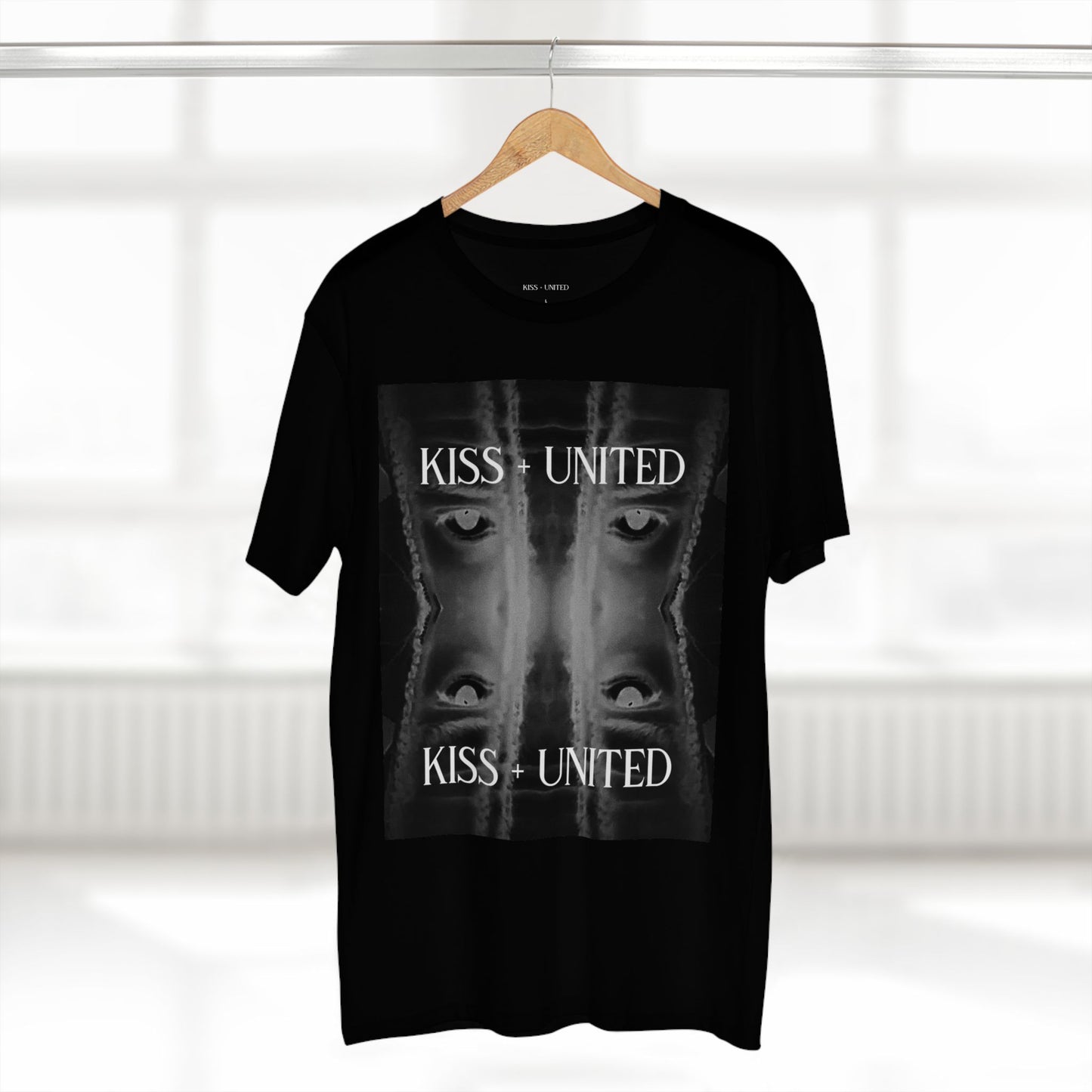 Kiss+United Mystic Black Adult Black Tee