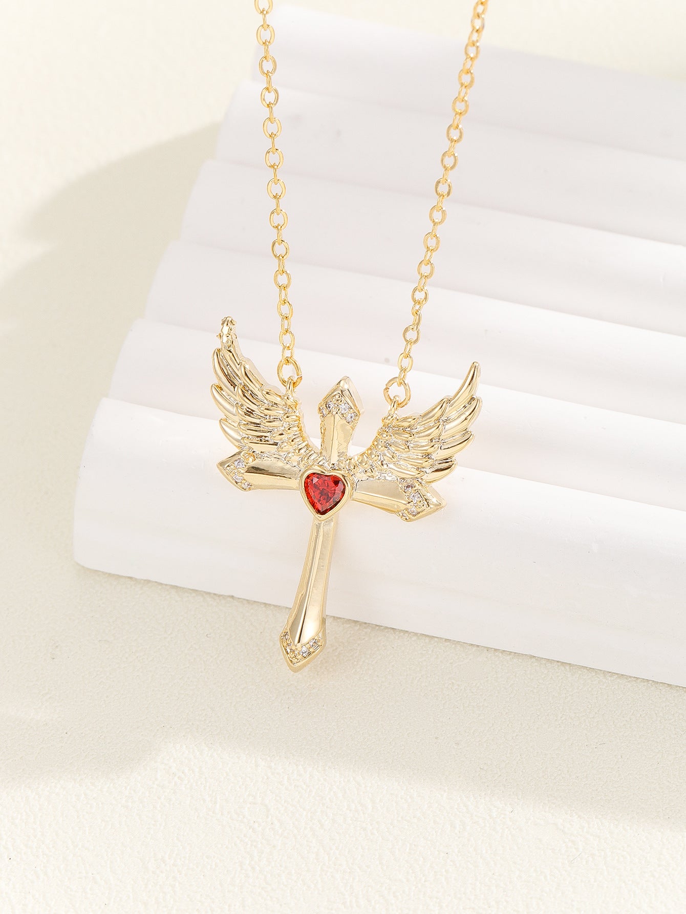 Kiss+United Romantic Angel Wings Ornament Cupid Necklace