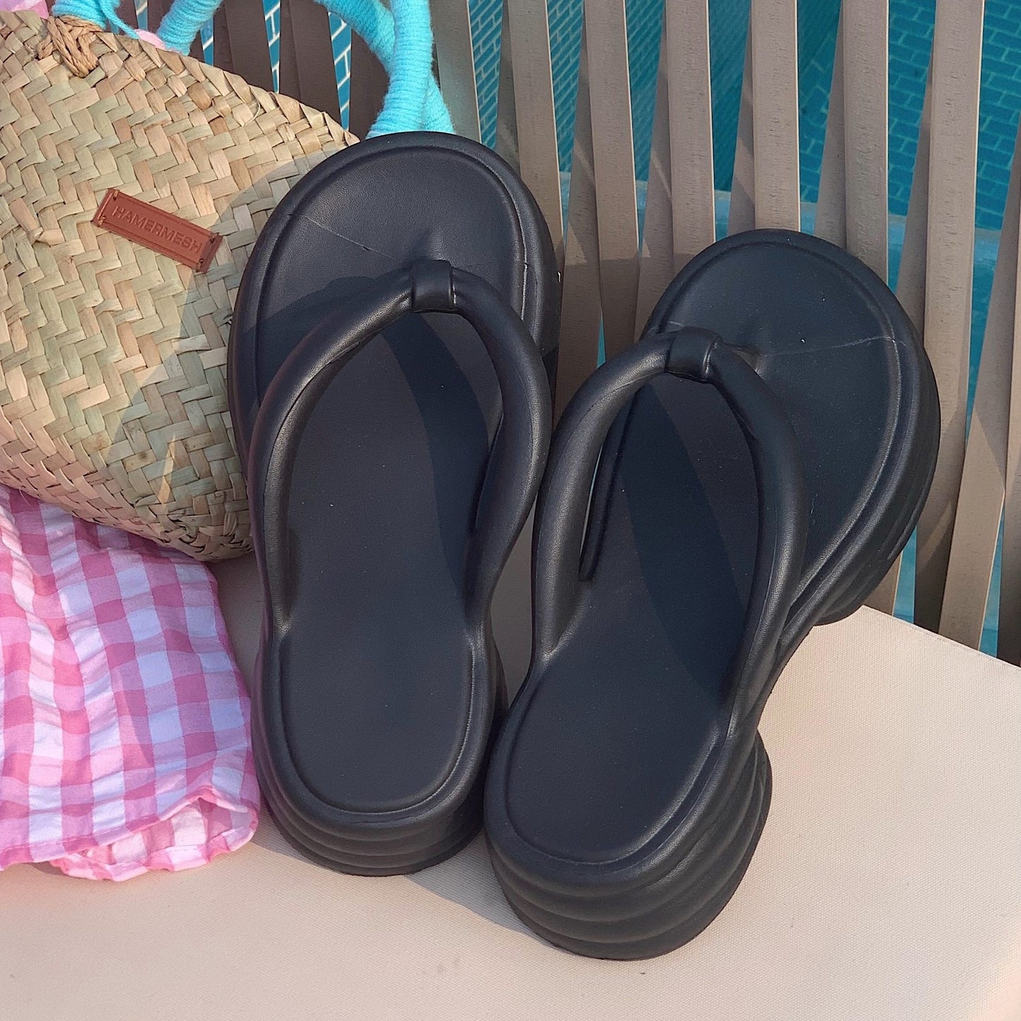 Kiss+United Summer New Simple Comfortable Platform Flip-flops