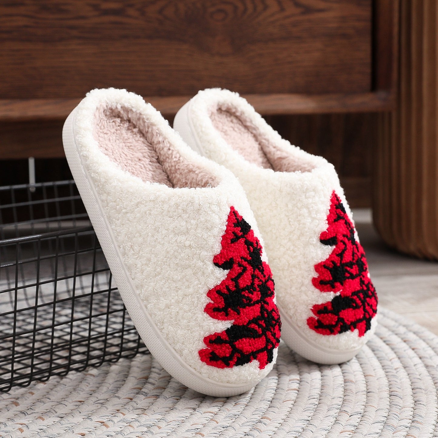 Kiss+United Red Christmas Cotton Slippers